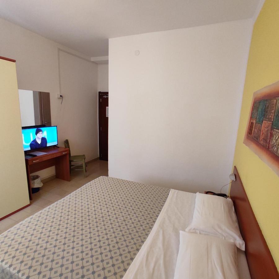 אלגהרו Hotel Il Gabbiano מראה חיצוני תמונה