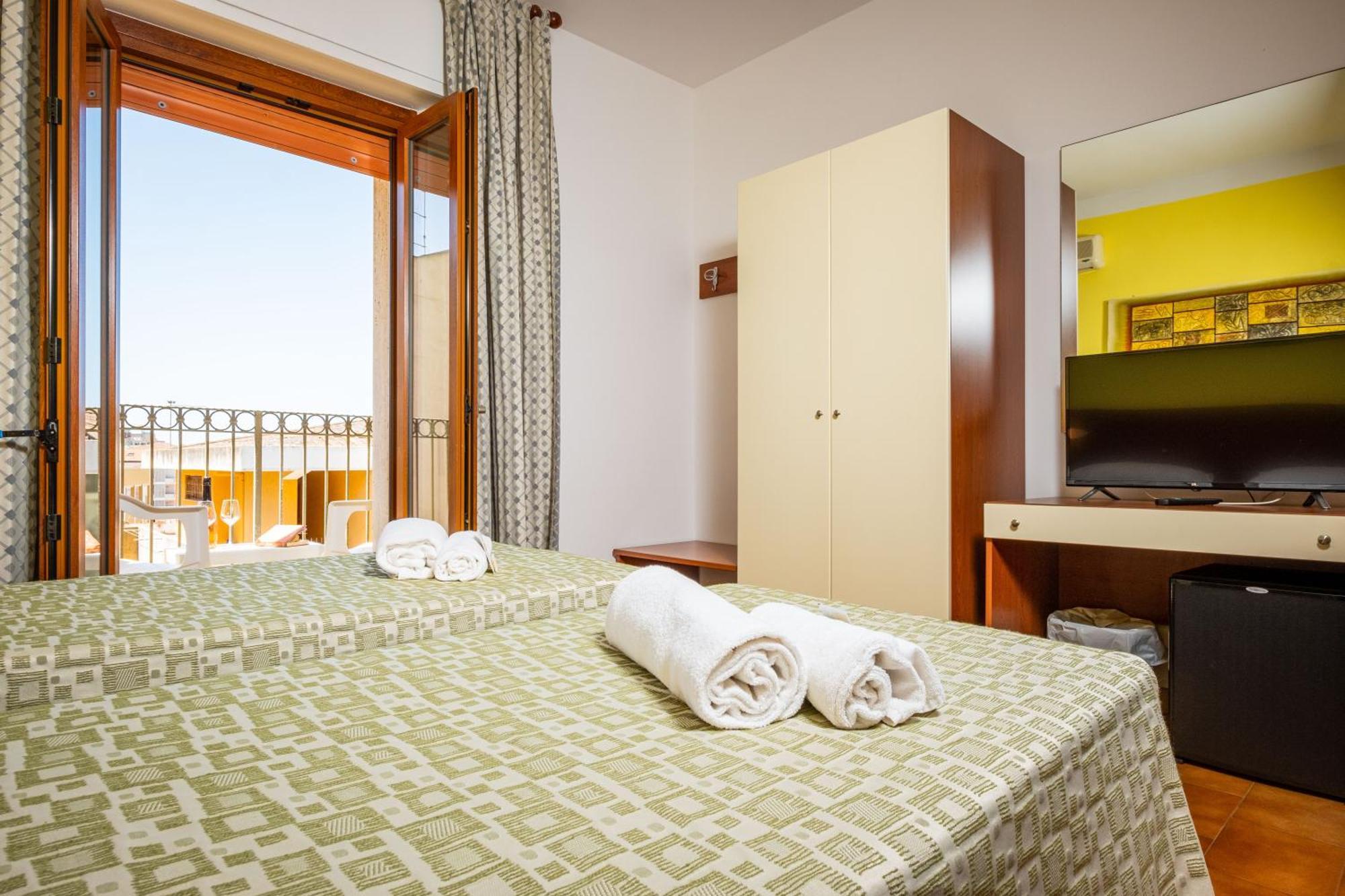 אלגהרו Hotel Il Gabbiano מראה חיצוני תמונה