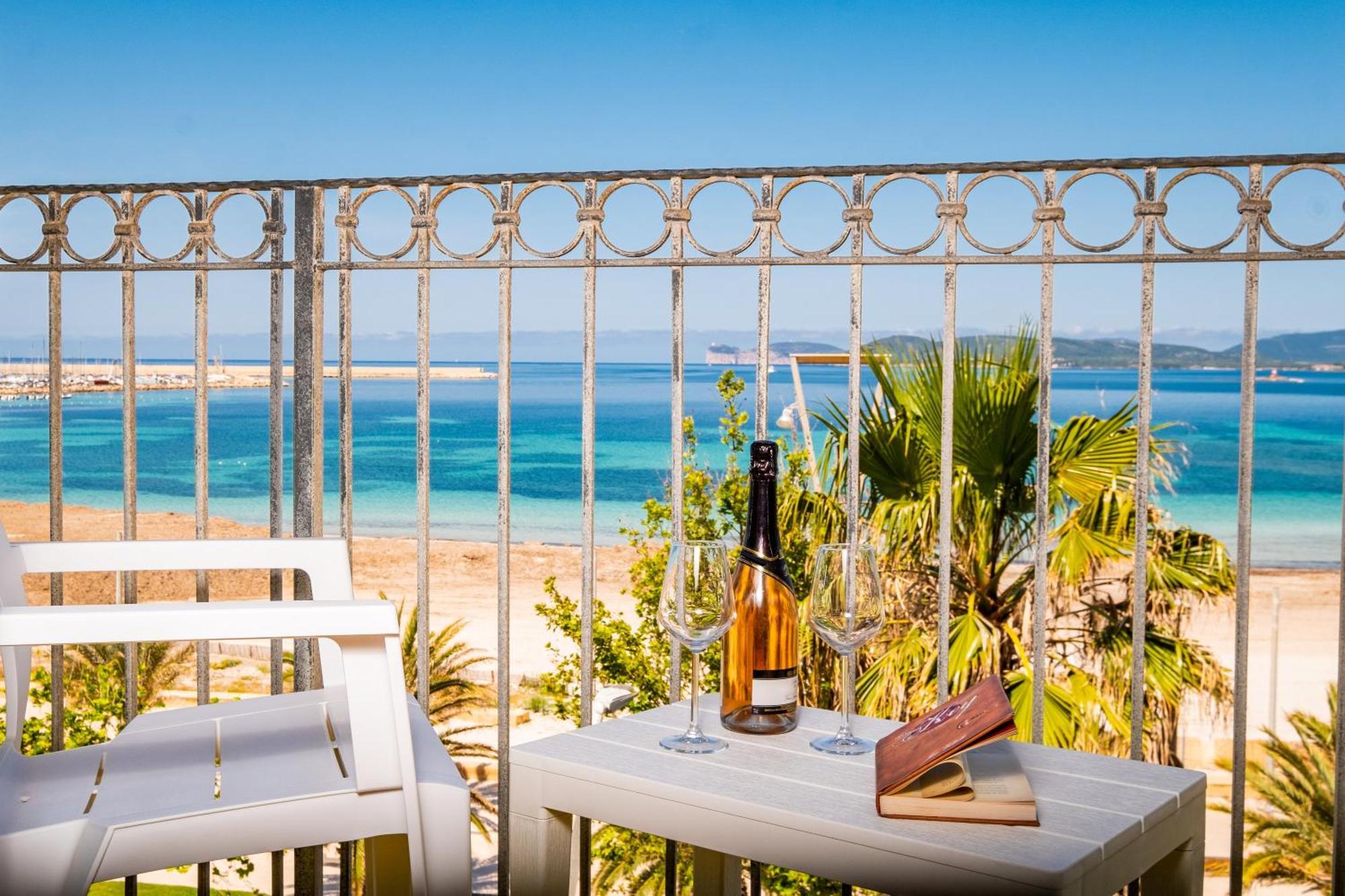 אלגהרו Hotel Il Gabbiano מראה חיצוני תמונה