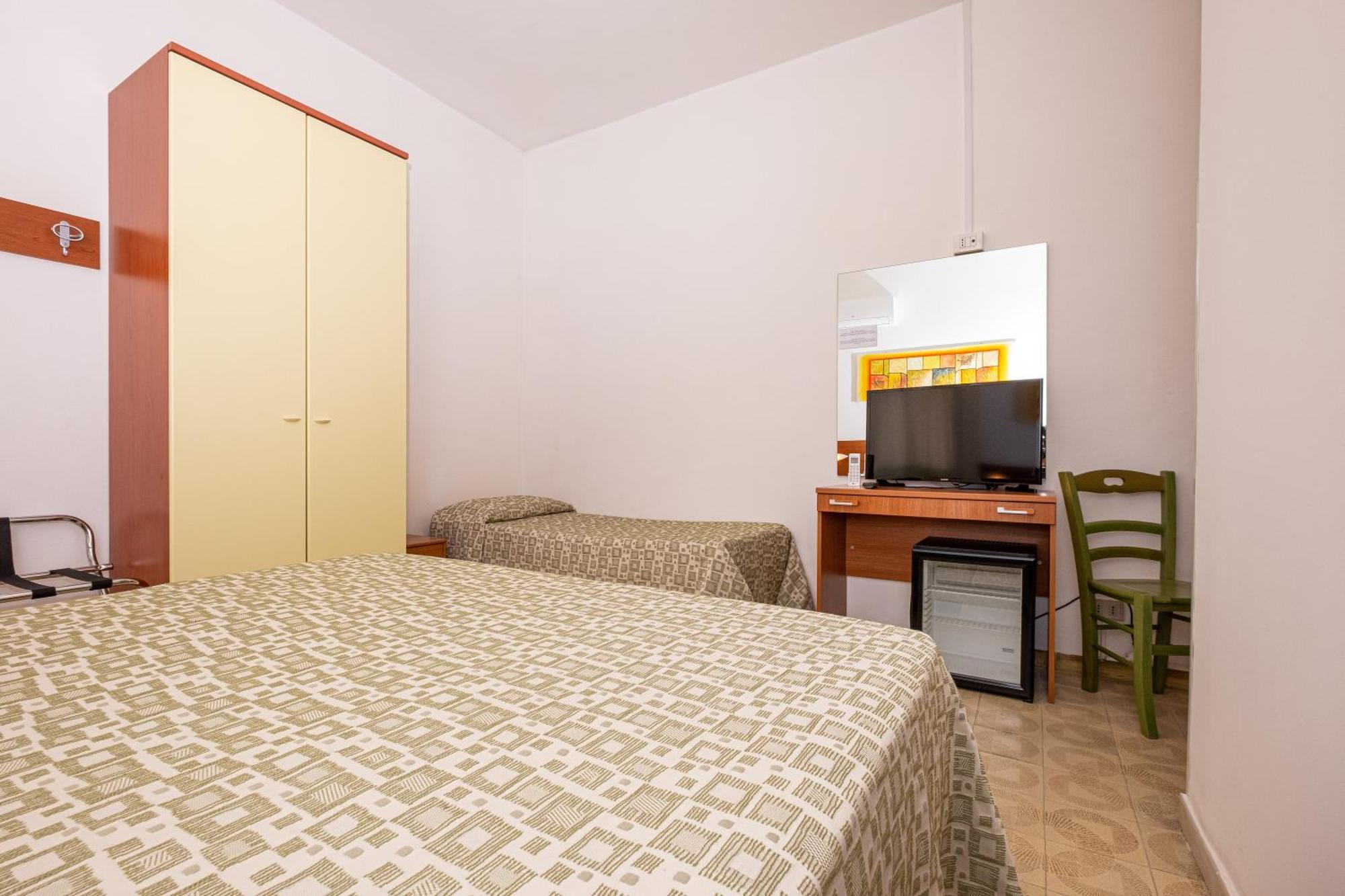 אלגהרו Hotel Il Gabbiano מראה חיצוני תמונה
